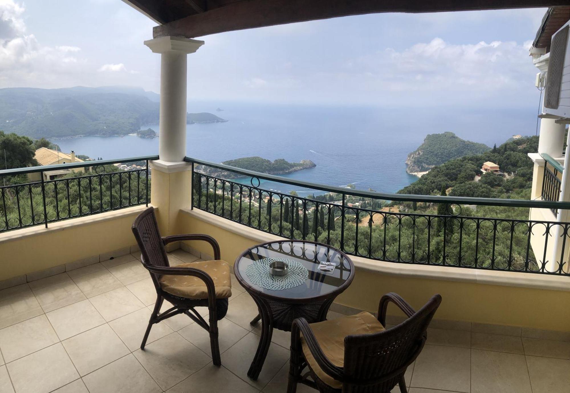 Mariza'S View House Apartment Lákones Екстериор снимка