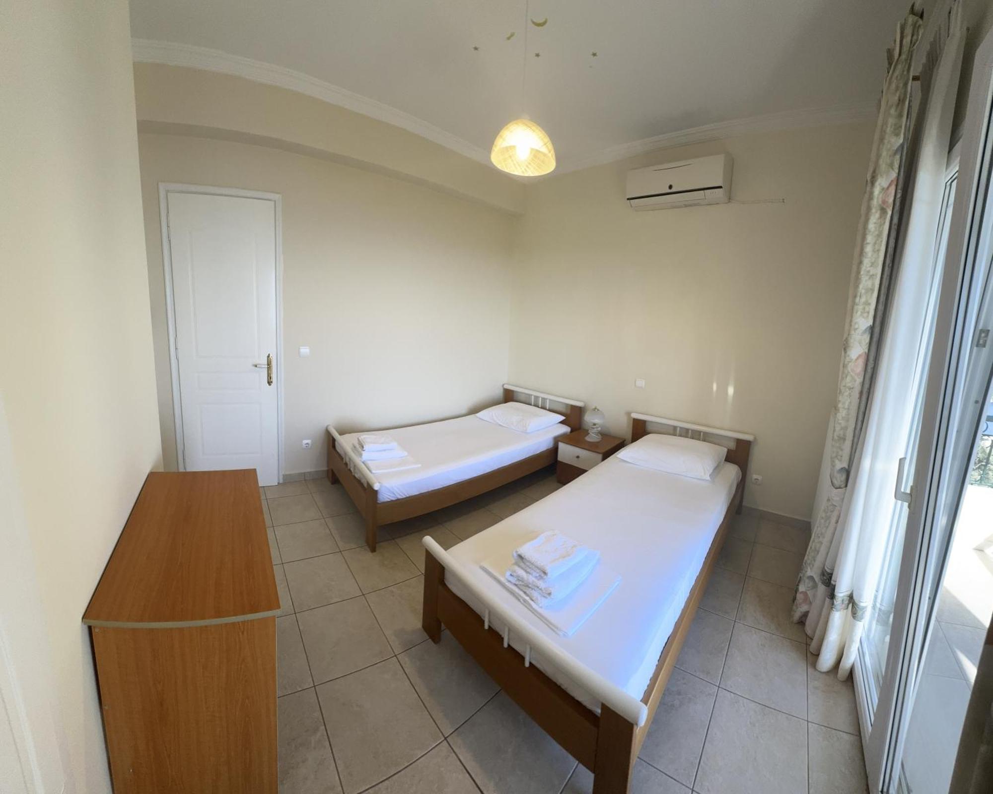 Mariza'S View House Apartment Lákones Екстериор снимка