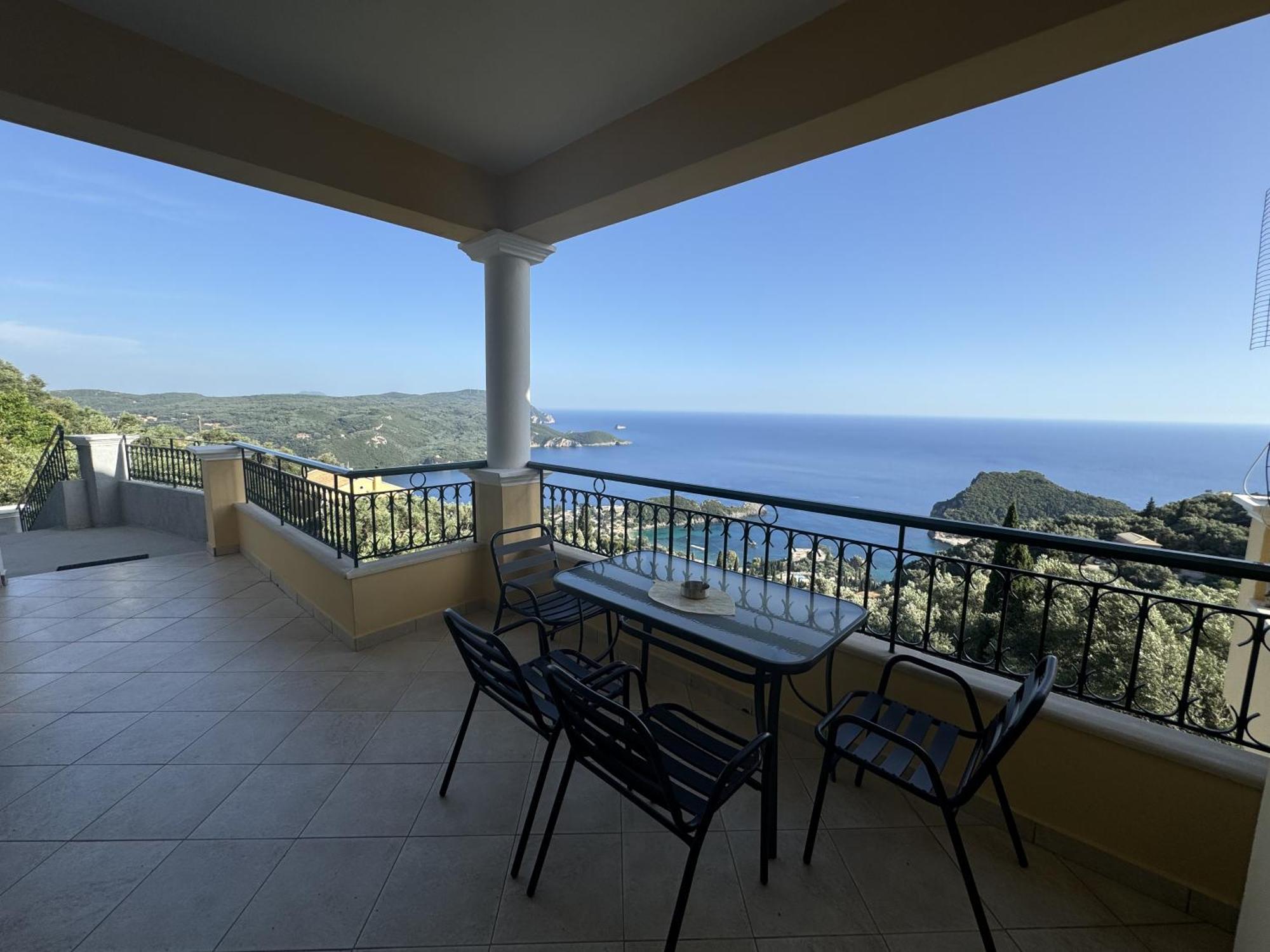 Mariza'S View House Apartment Lákones Екстериор снимка